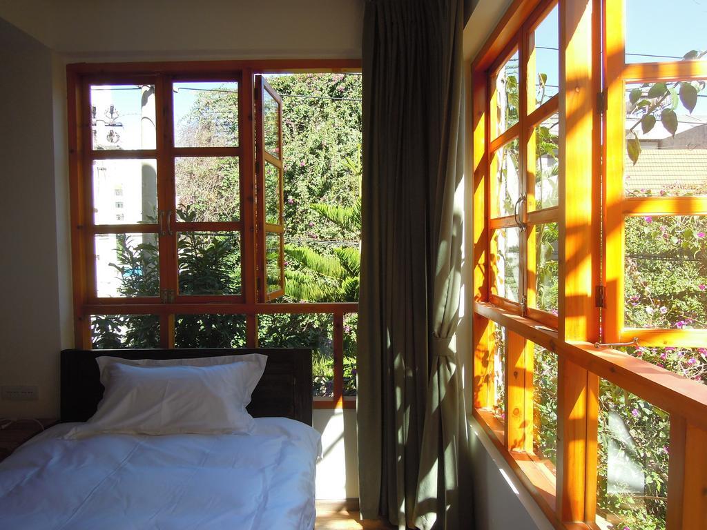 The Hump-Mulan Guest House Kunming Exterior foto